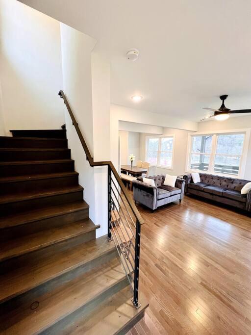 Photo of Livingroom in Woodfin