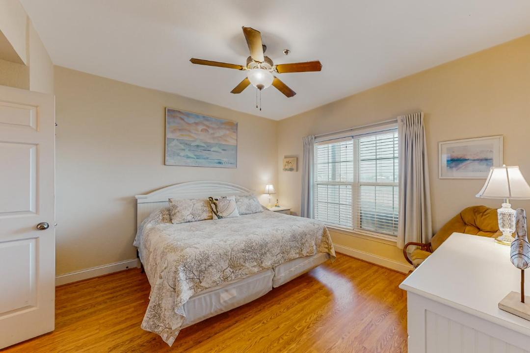 Photo of Bedroom in Hatteras
