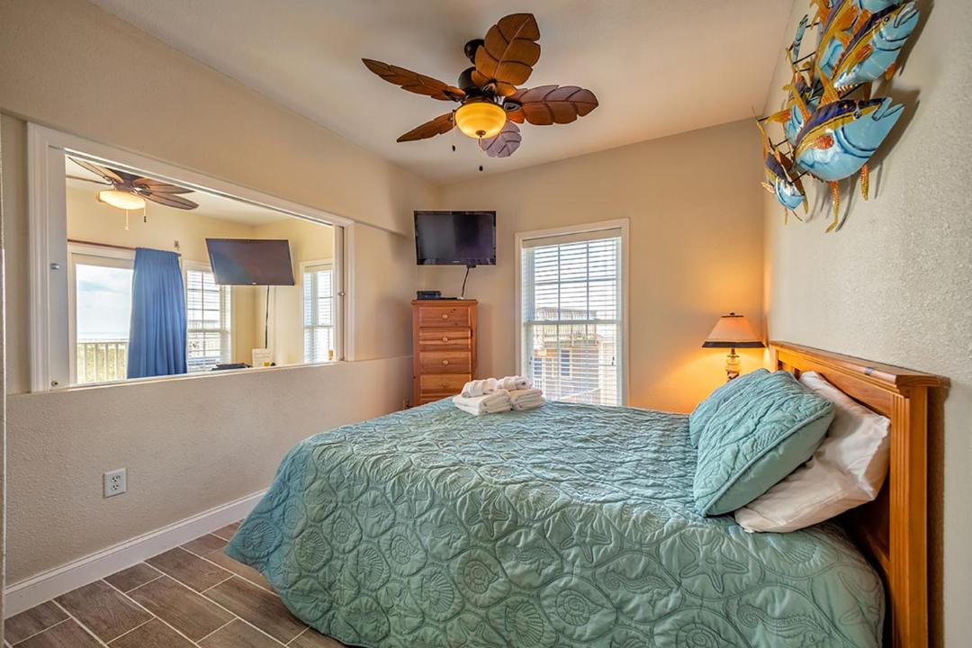 Photo of Bedroom in Hatteras