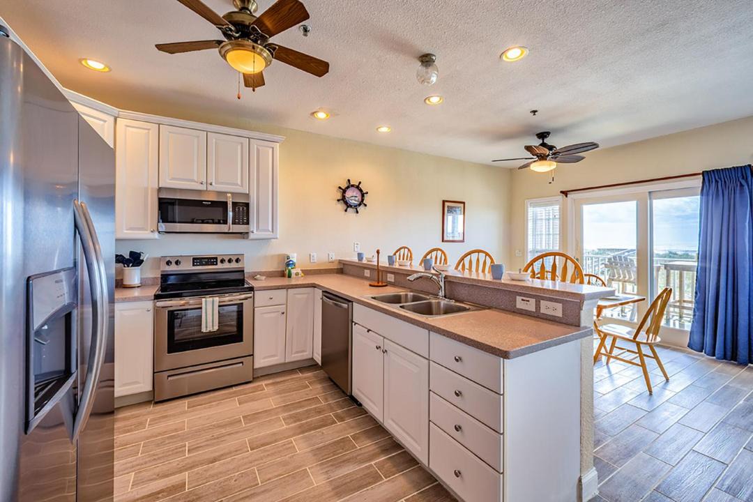 Photo of Kitchen in Hatteras