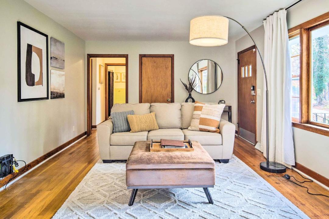 Photo of Livingroom in Hendersonville