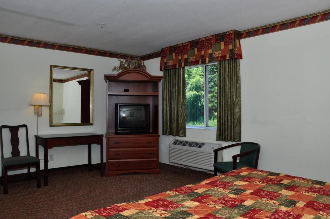 Photo of Bedroom in Siler City