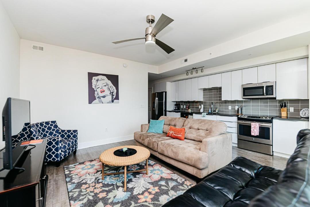 Photo of Livingroom in Charlotte Center City