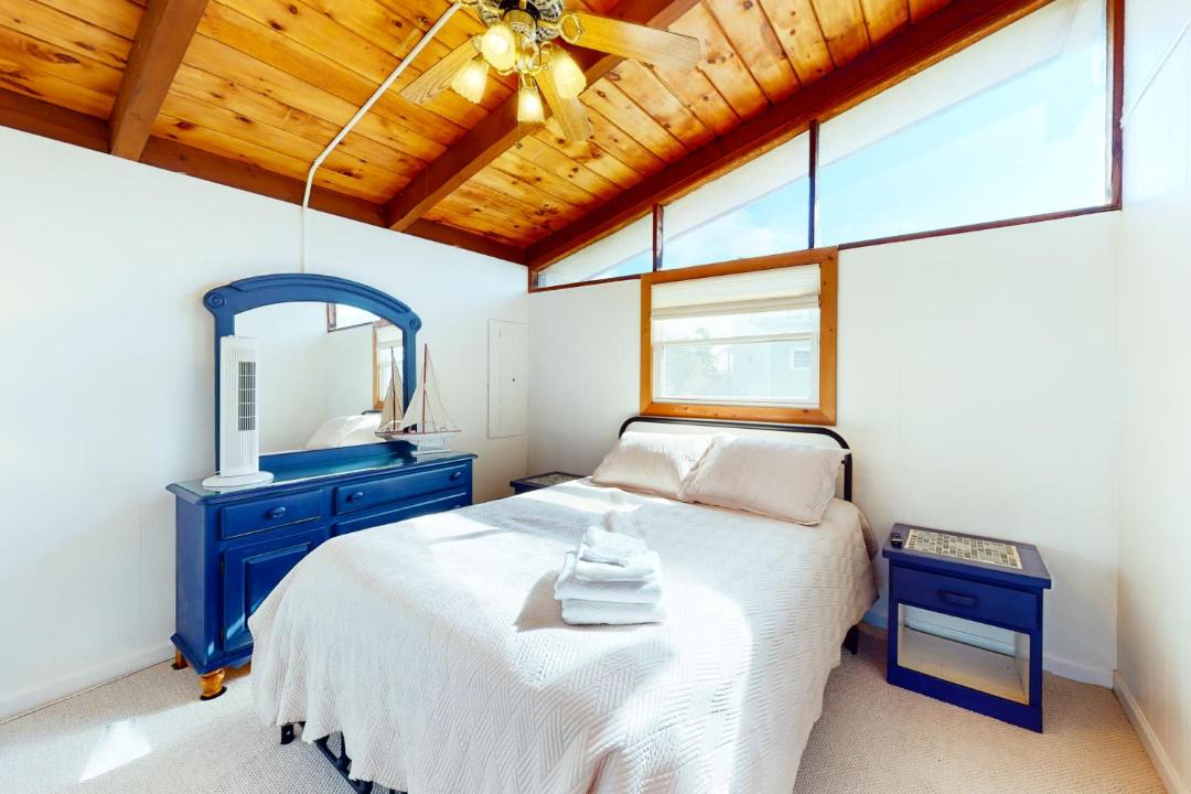 Photo of Bedroom in Avon