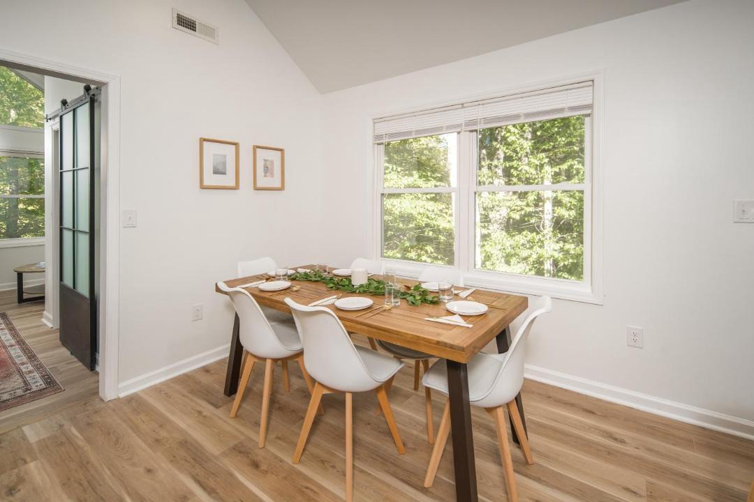 Photo of Livingroom in Boone