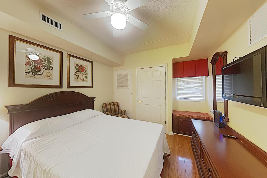 Photo of Bedroom in Wilmington Historic District