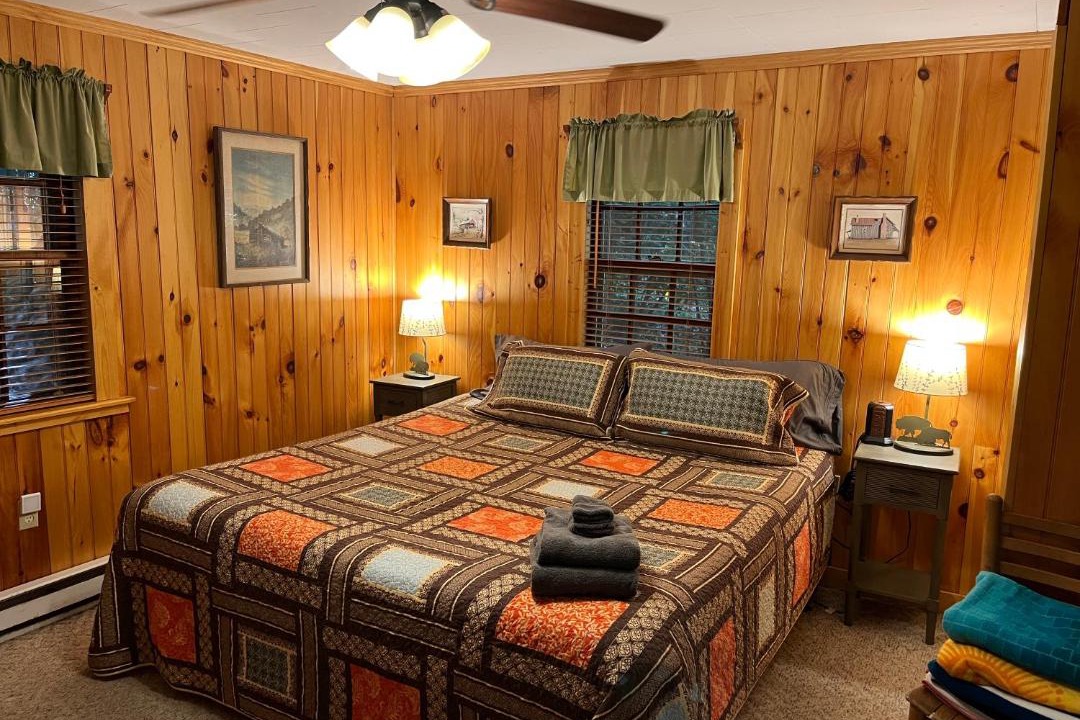 Photo of Bedroom in Maggie Valley