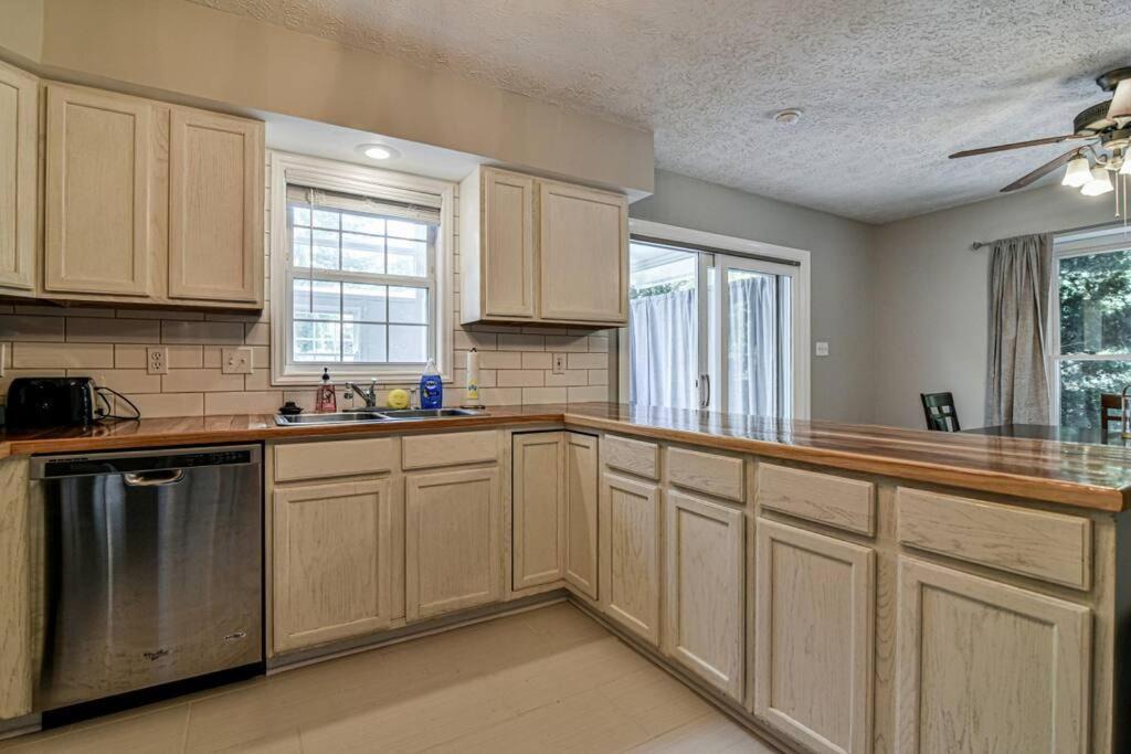 Photo of Kitchen in Oakley