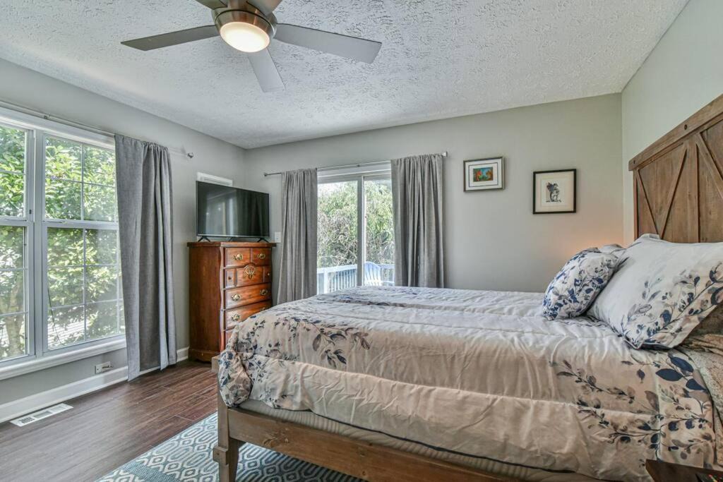 Photo of Bedroom in Oakley
