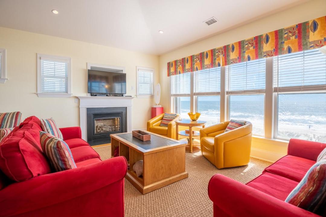 Photo of Livingroom in North Carolina Coast
