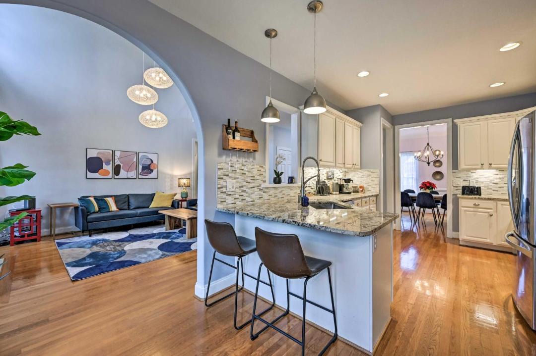 Photo of Livingroom in Greensboro