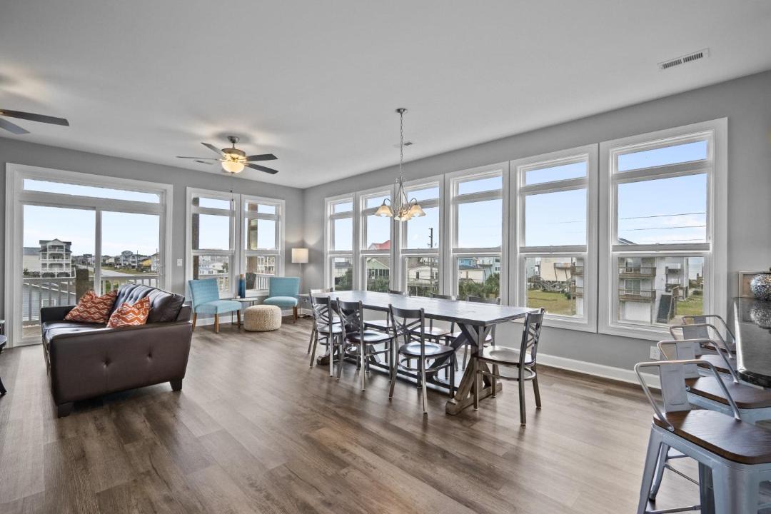 Photo of Livingroom in Ocean City Beach