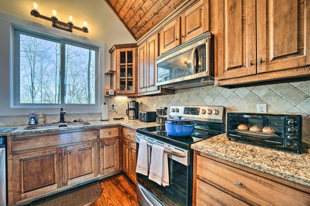 Photo of Kitchen in Glenville