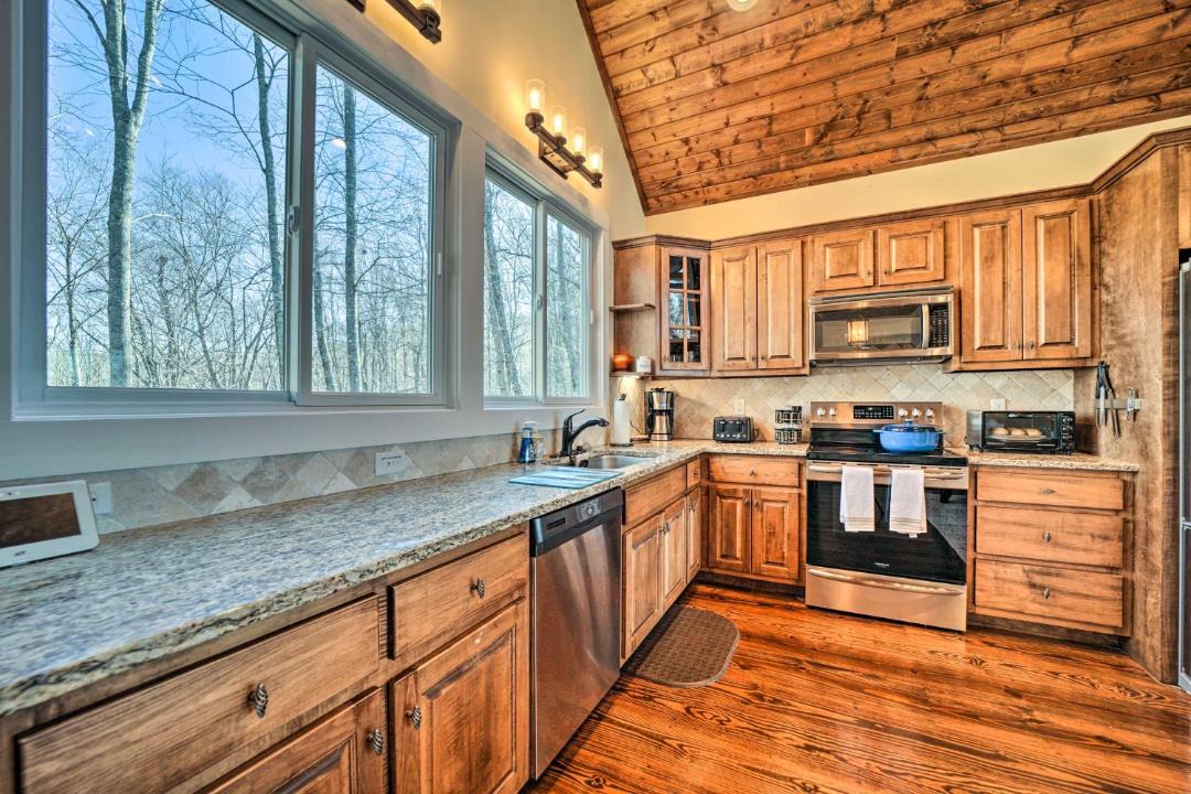 Photo of Kitchen in Glenville
