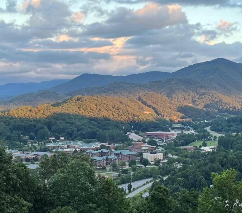 Photo of Outdoor in Cullowhee