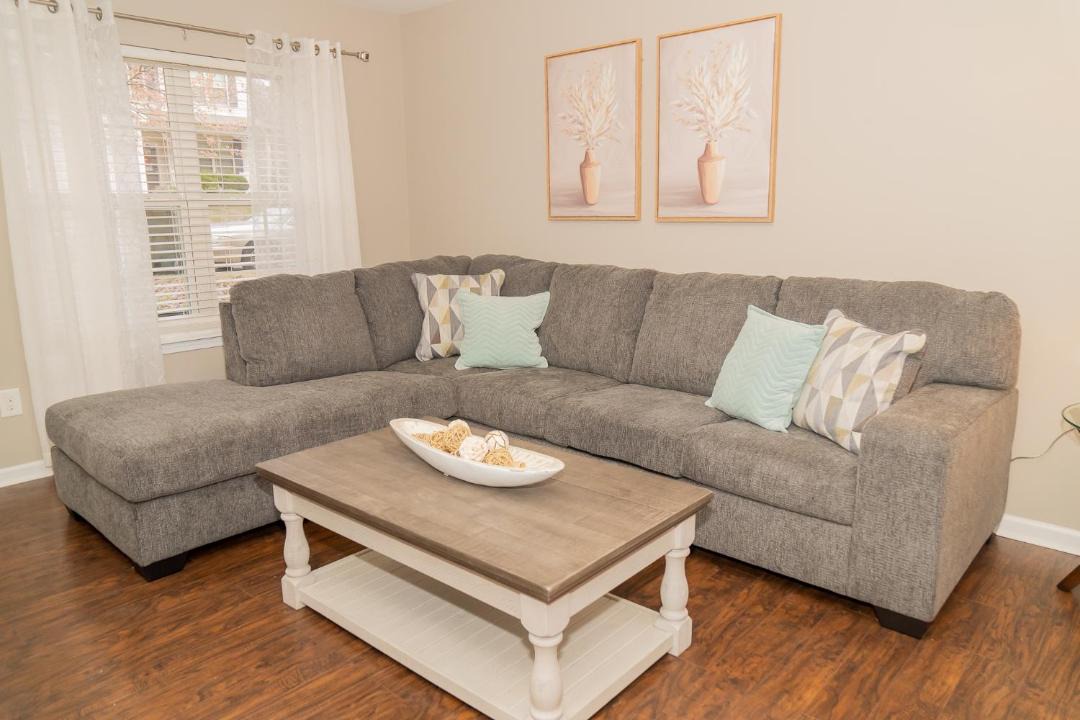 Photo of Livingroom in Southeast Raleigh