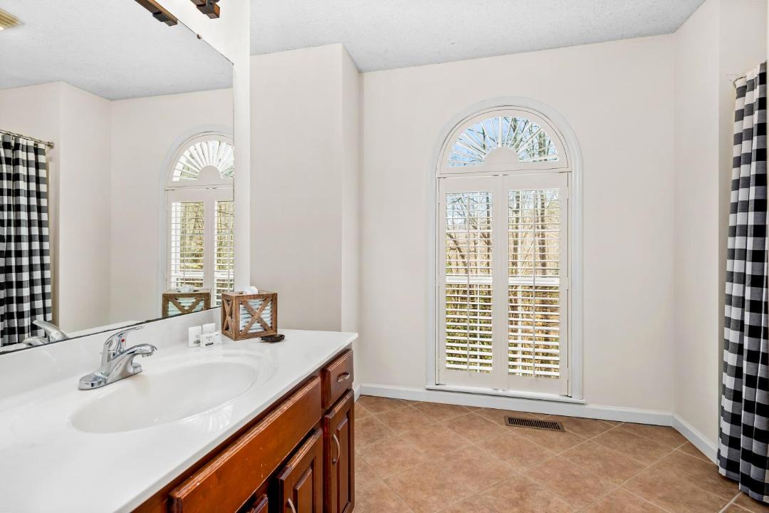 Photo of Bathroom in Black Mountain