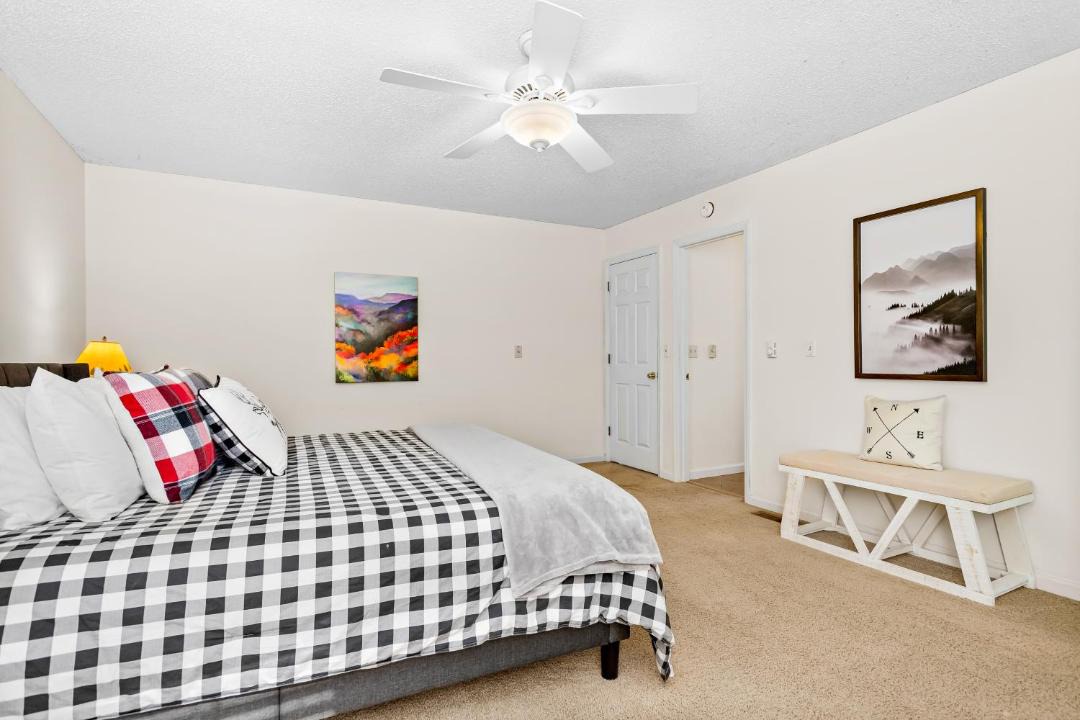 Photo of Bedroom in Black Mountain