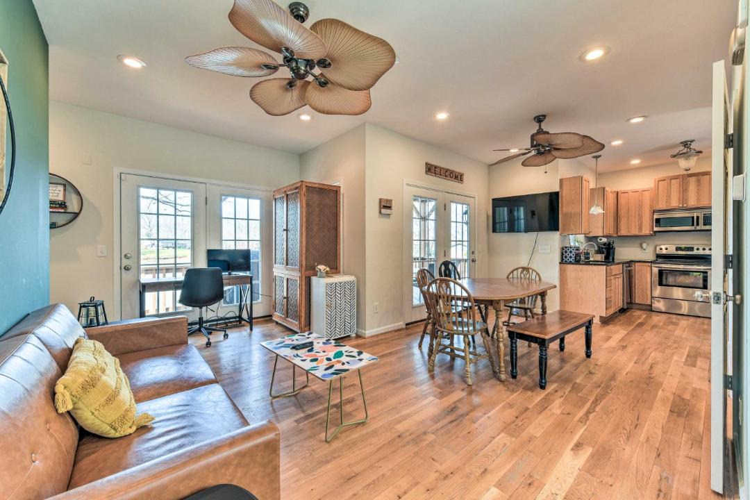 Photo of Livingroom in Southmont