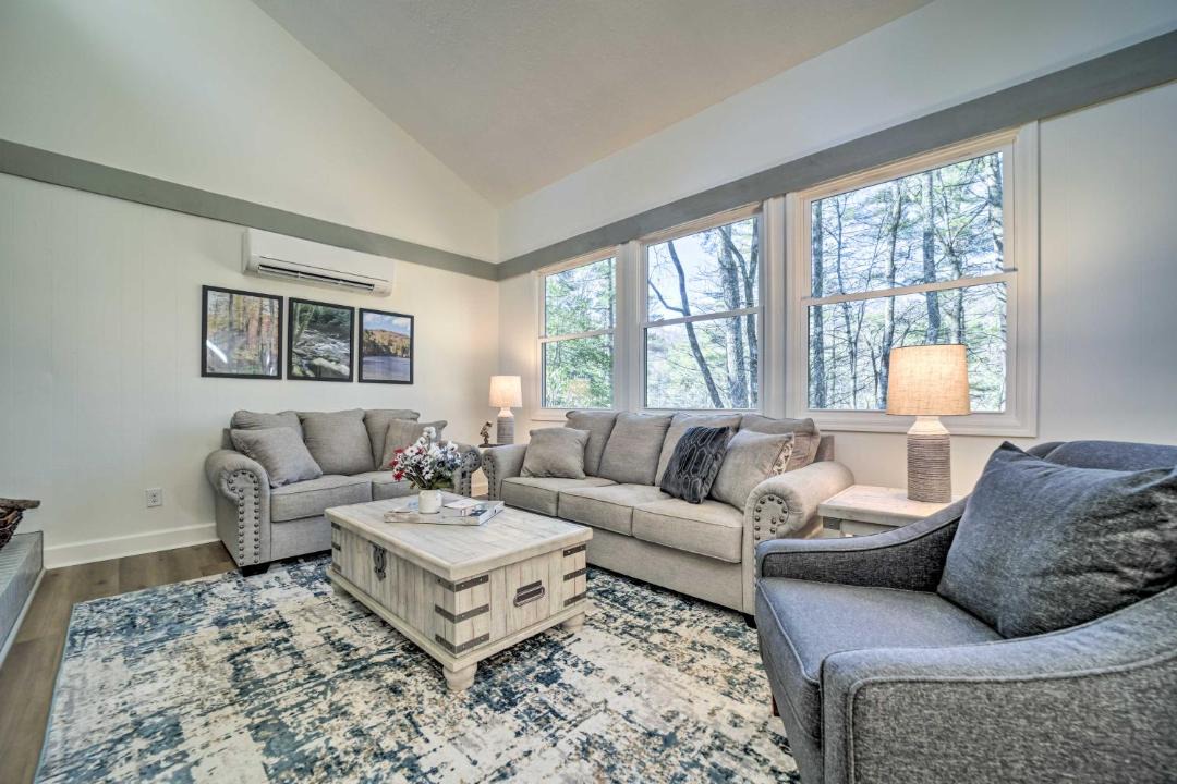 Photo of Livingroom in Sapphire