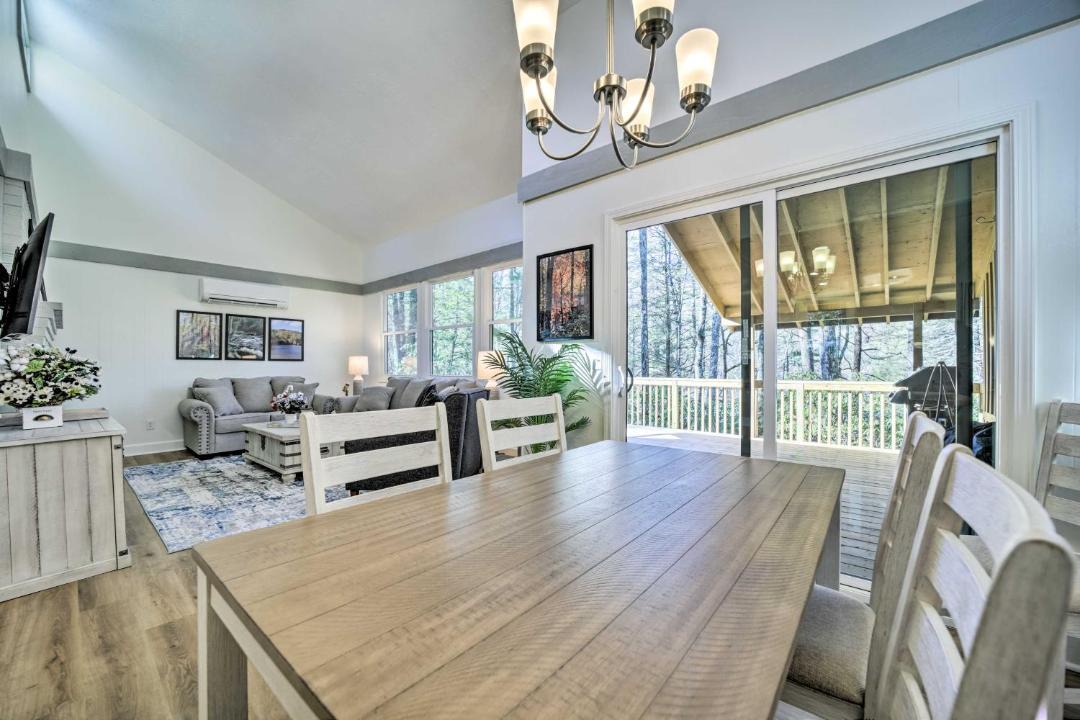 Photo of Livingroom in Sapphire