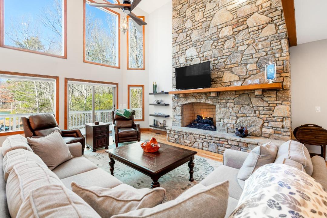 Photo of Livingroom in Brevard