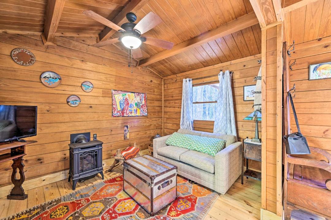 Photo of Livingroom in Rosman