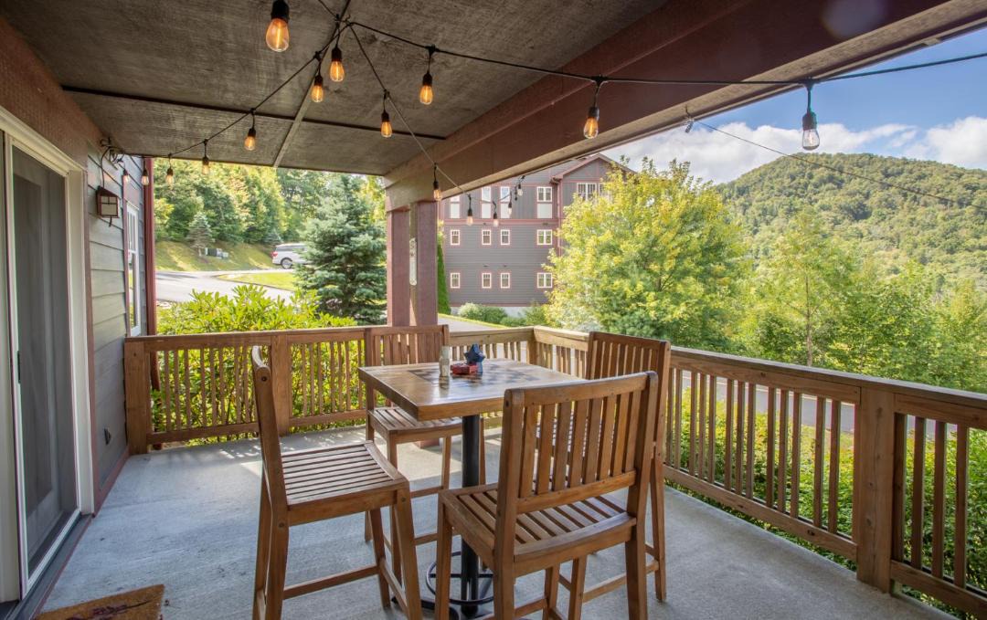 Photo of Patio Balcony in Banner Elk