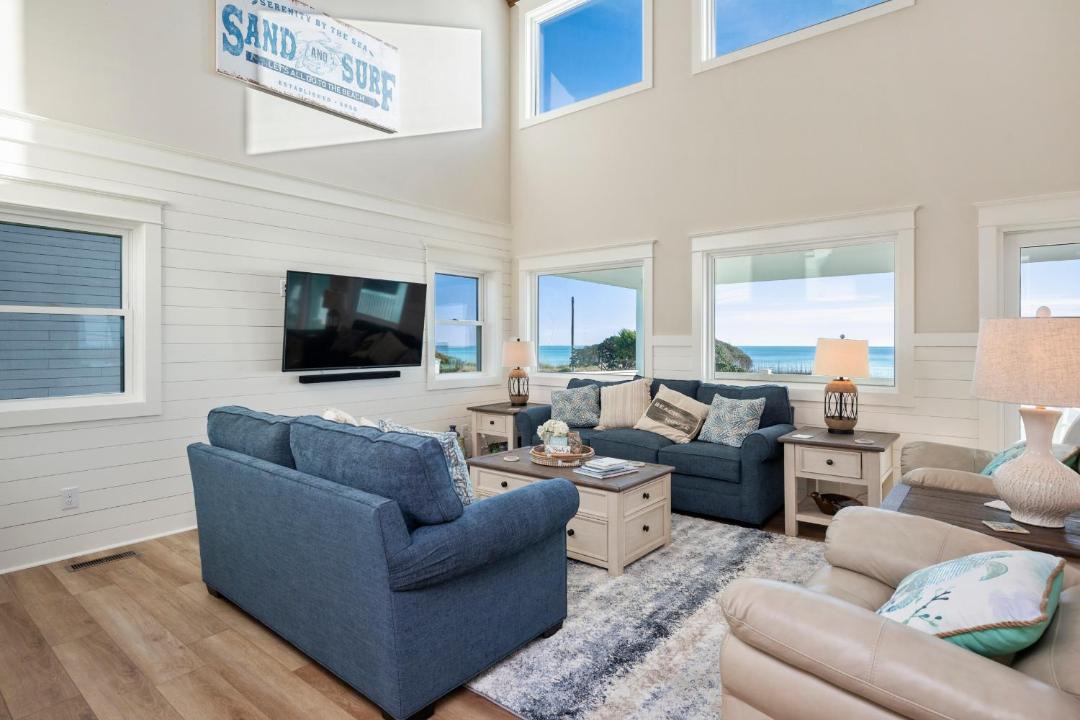 Photo of Livingroom in Caswell Beach