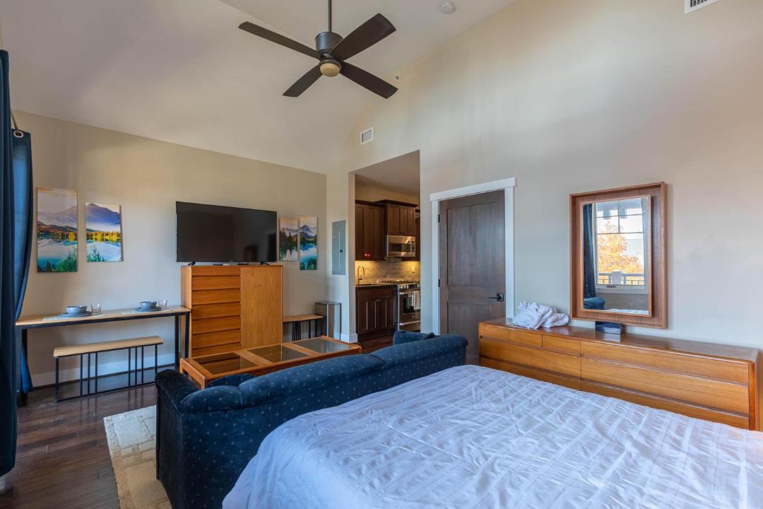 Photo of Bedroom in Lenoir