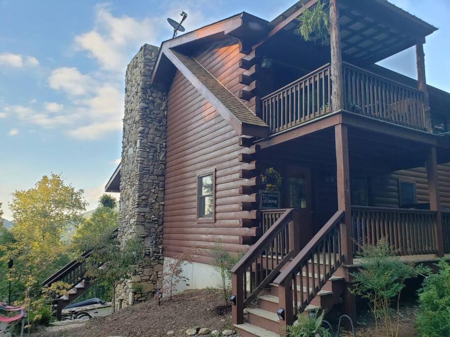 Photo of Buildings in Hot Springs