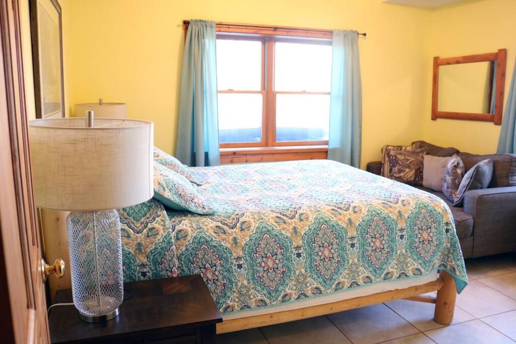 Photo of Bedroom in Hot Springs