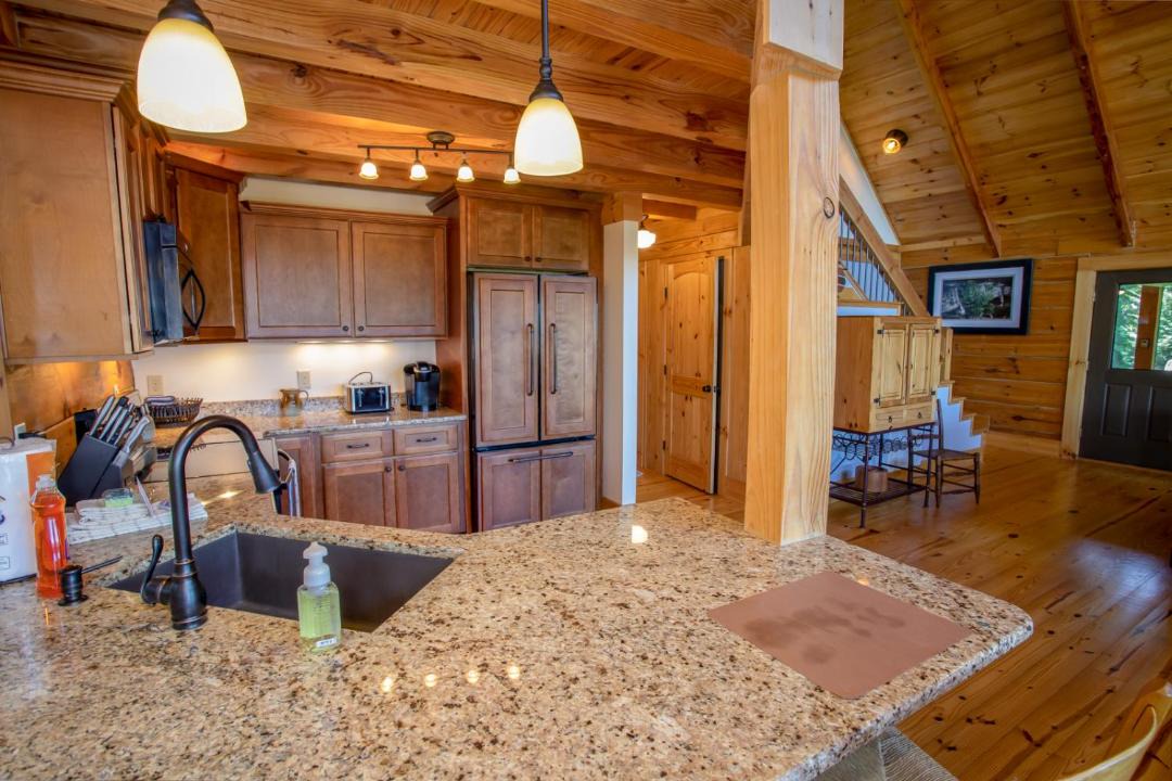 Photo of Livingroom in Lenoir