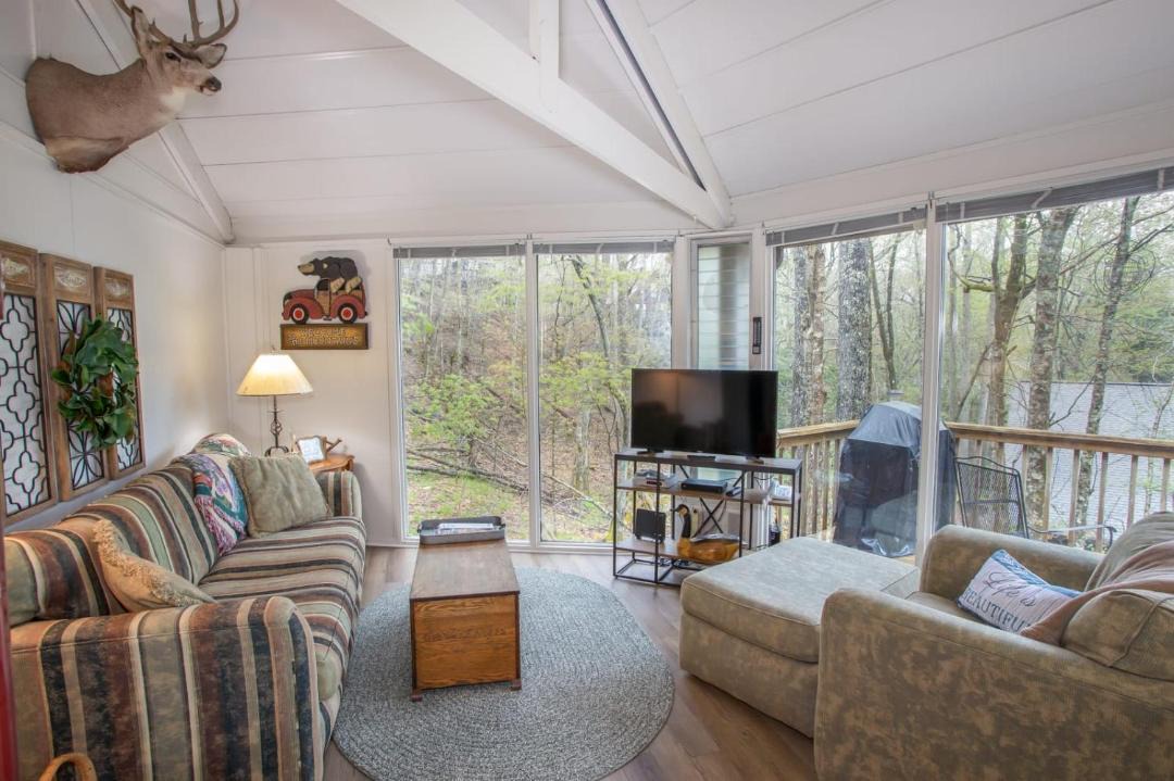 Photo of Livingroom in Charter Hills