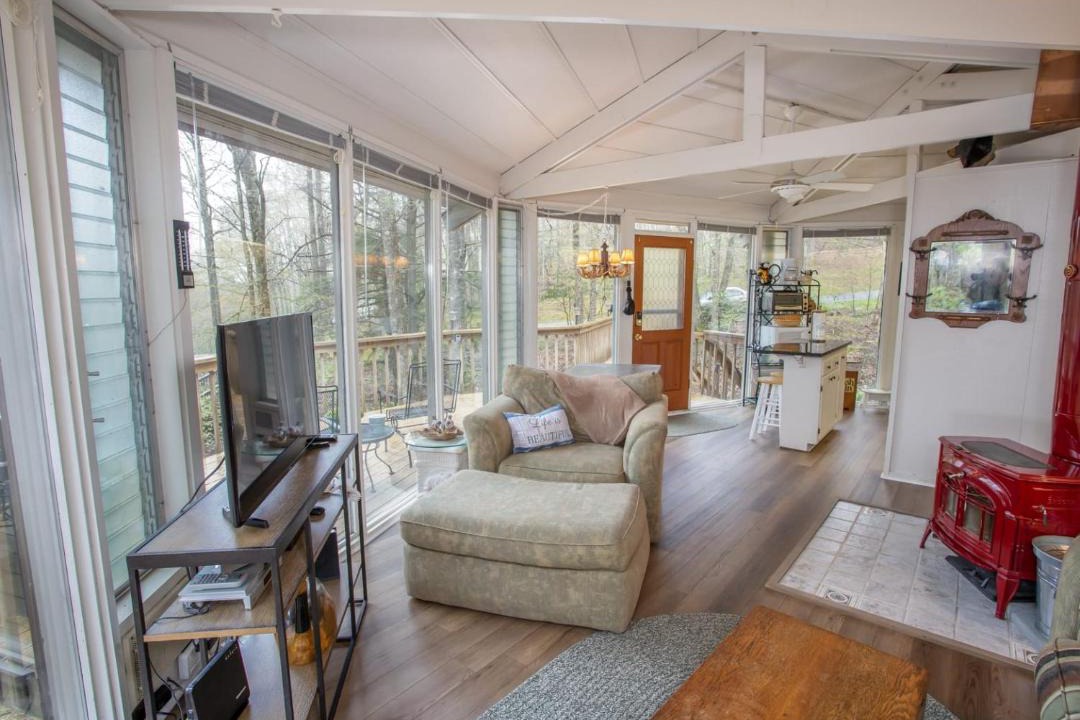 Photo of Livingroom in Charter Hills