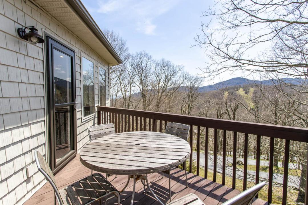 Photo of Patio Balcony in Seven Devils