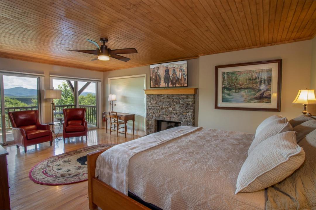 Photo of Bedroom in Blowing Rock