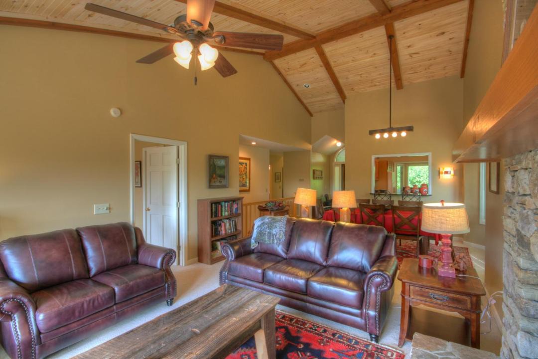 Photo of Livingroom in Boone