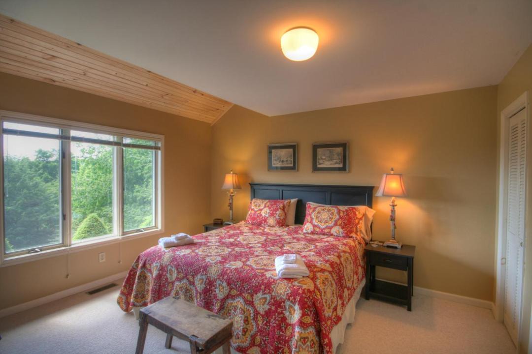 Photo of Bedroom in Boone