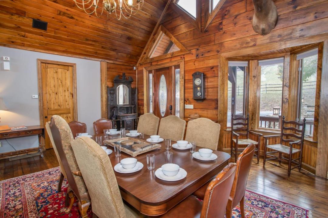 Photo of Livingroom in Boone