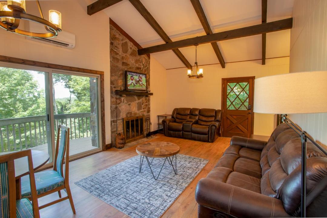 Photo of Livingroom in Charter Hills