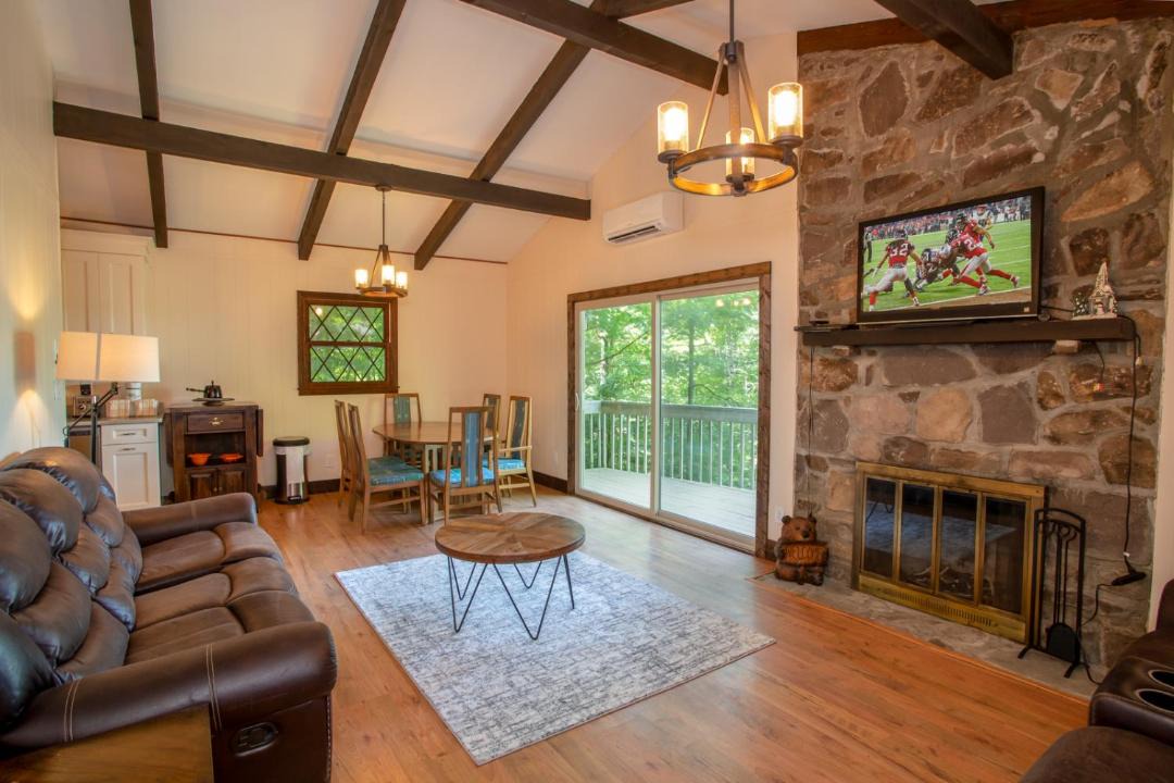 Photo of Livingroom in Charter Hills