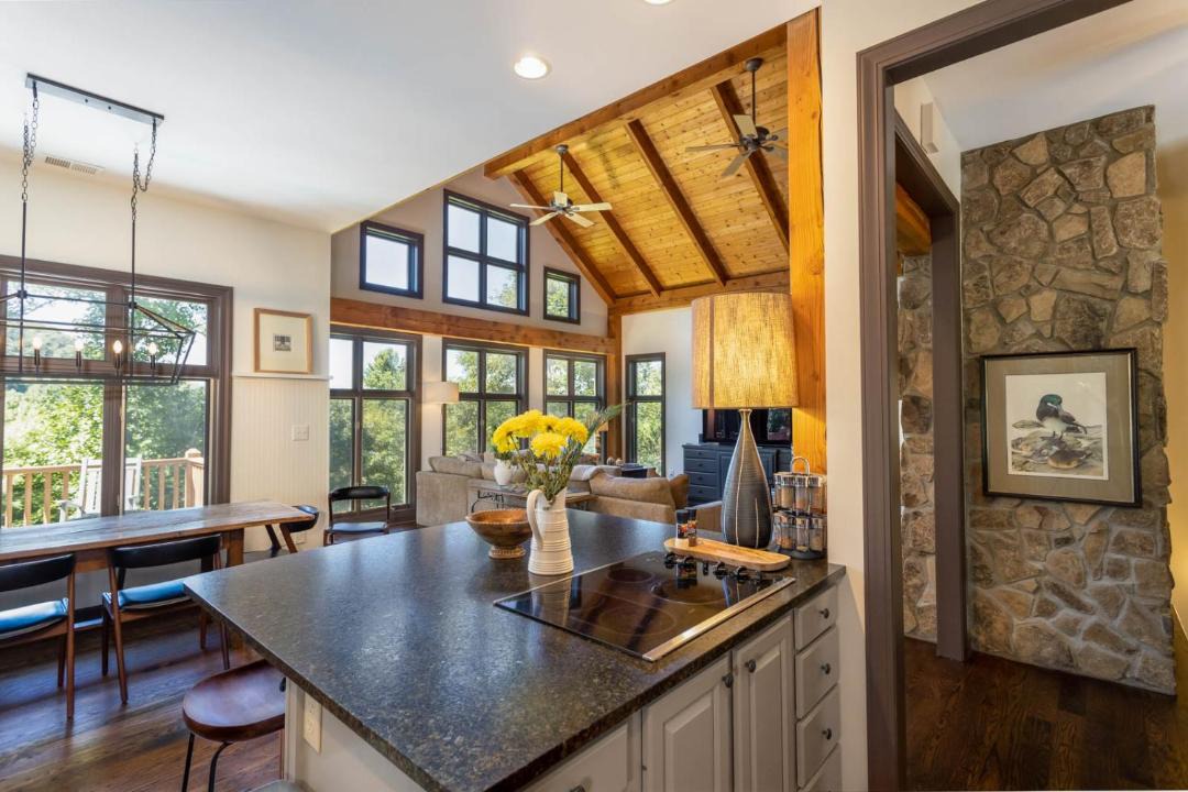 Photo of Livingroom in Blowing Rock