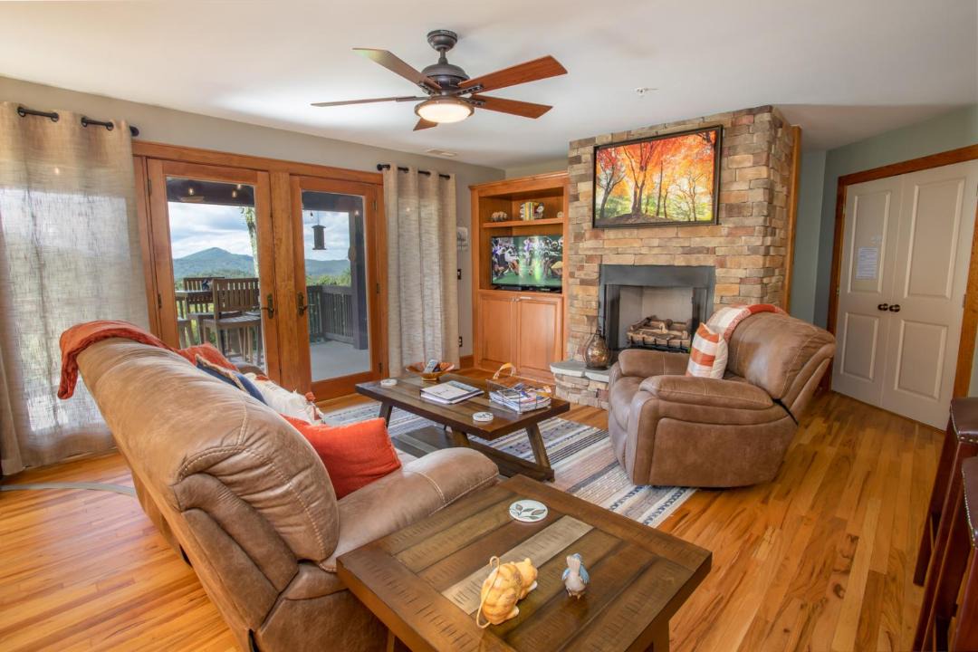 Photo of Livingroom in Banner Elk