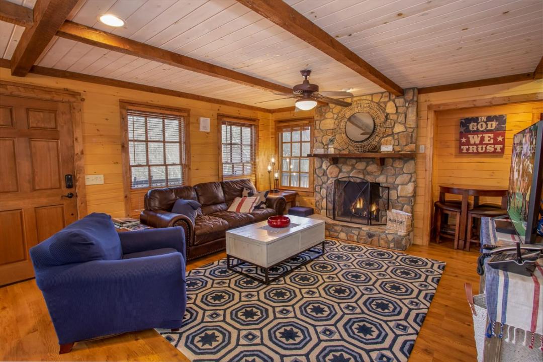Photo of Livingroom in Boone