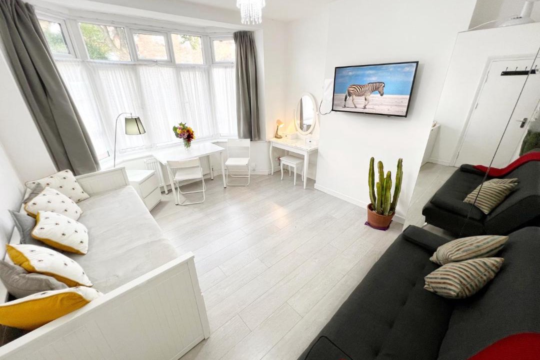 Photo of Livingroom in East Ham South
