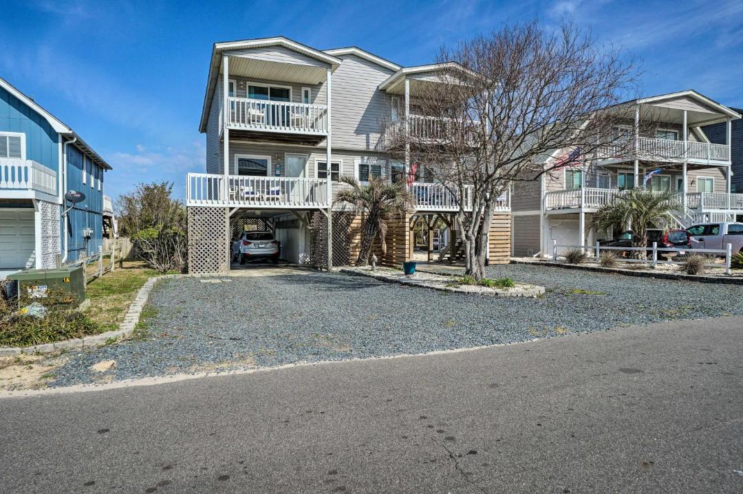 Photo of Buildings in Holden Beach