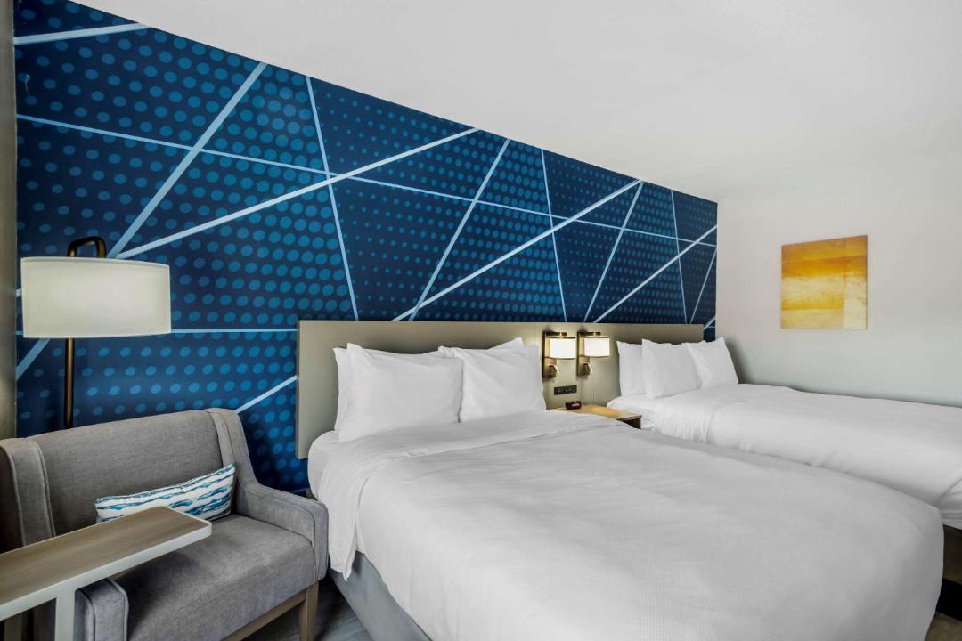 Photo of Bedroom in Lexington - Salisbury