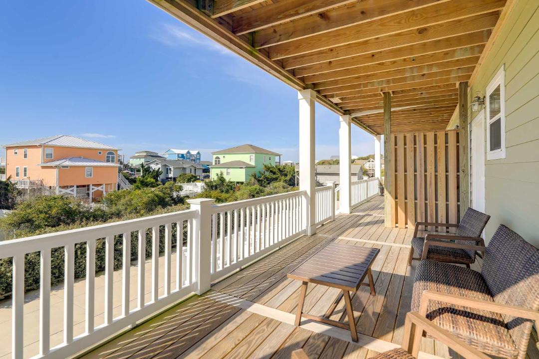Photo of Patio Balcony in Emerald Isle