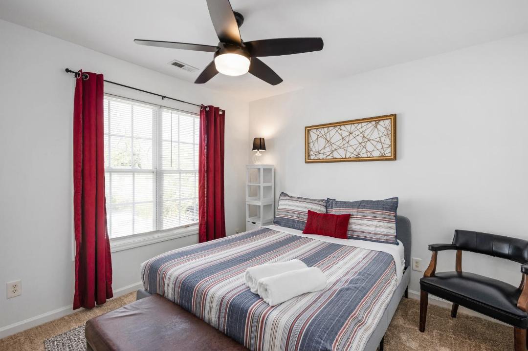Photo of Bedroom in Downtown